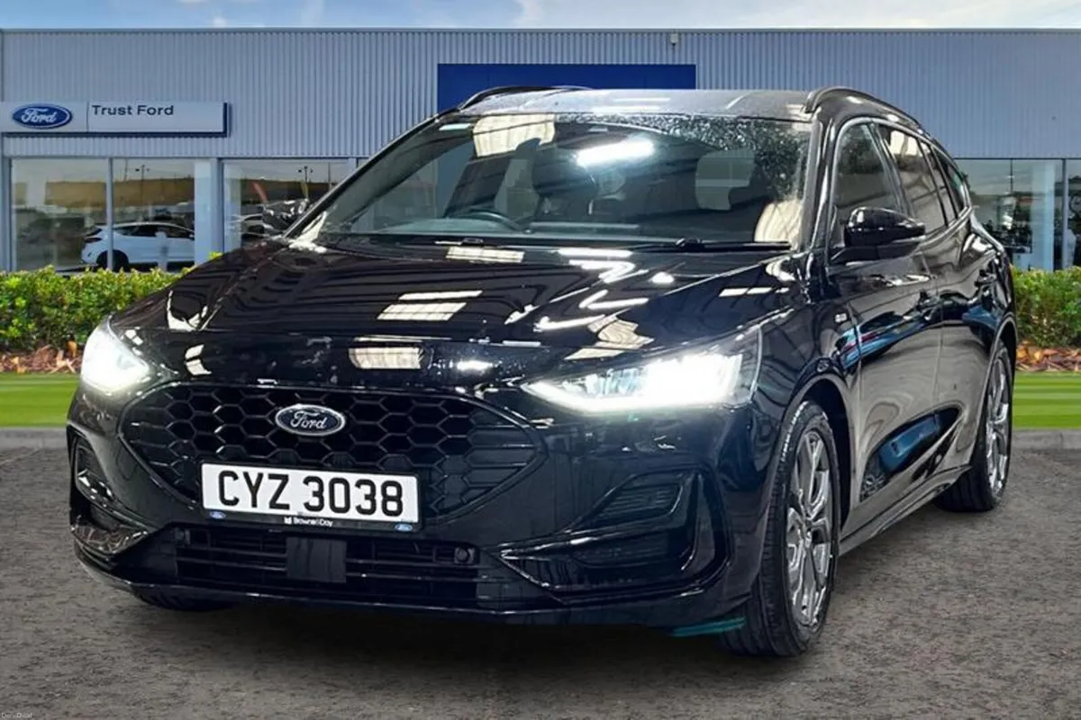 Ford Focus 1.0 EcoBoost Hybrid mHEV 155 ST-Line 5d - Image 5