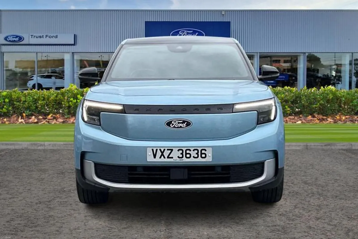 Ford Explorer Extended Range 79kWh Premium SUV 5dr - Image 6