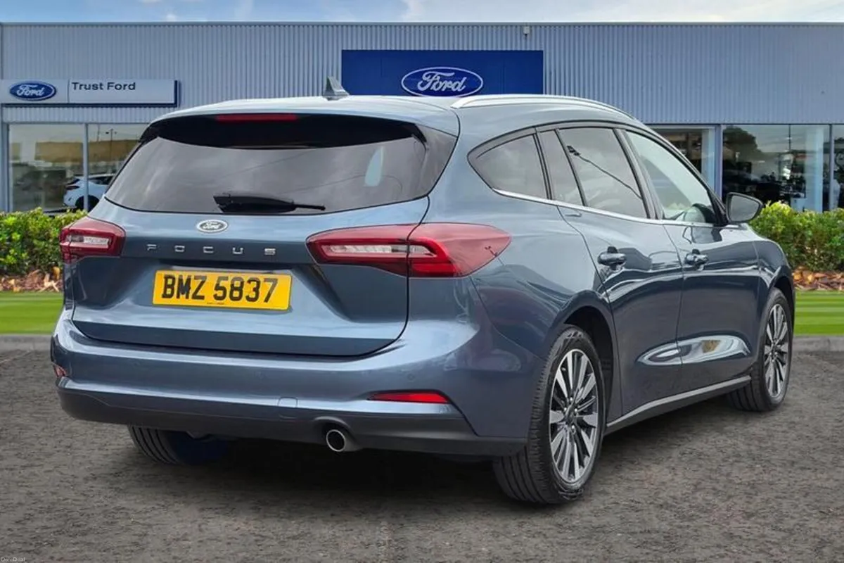 Ford Focus 1.0T EcoBoost Titanium X Estate 5dr - F - Image 4
