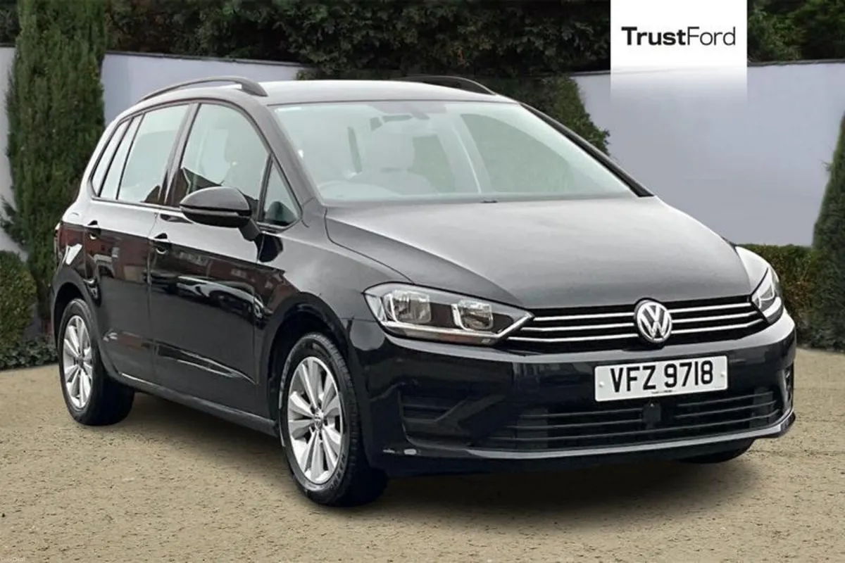 Volkswagen Golf SV 1.6 TDI 110 SE 5dr - Image 1