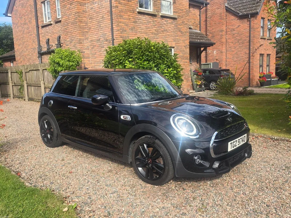 Mini Cooper S Sport - Image 1