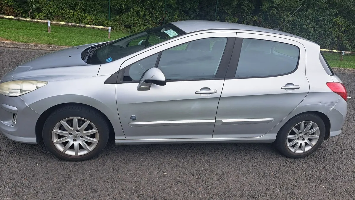 Peugeot 308 Envy 2011 - Image 3