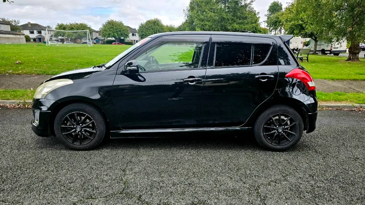 Suzuki Swift RS Automatic 2015 - Image 4