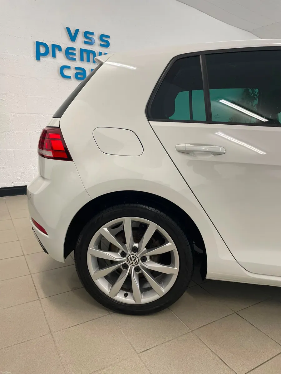 2017 Volkswagen Golf 1.6 TDI GT DSG - Image 6