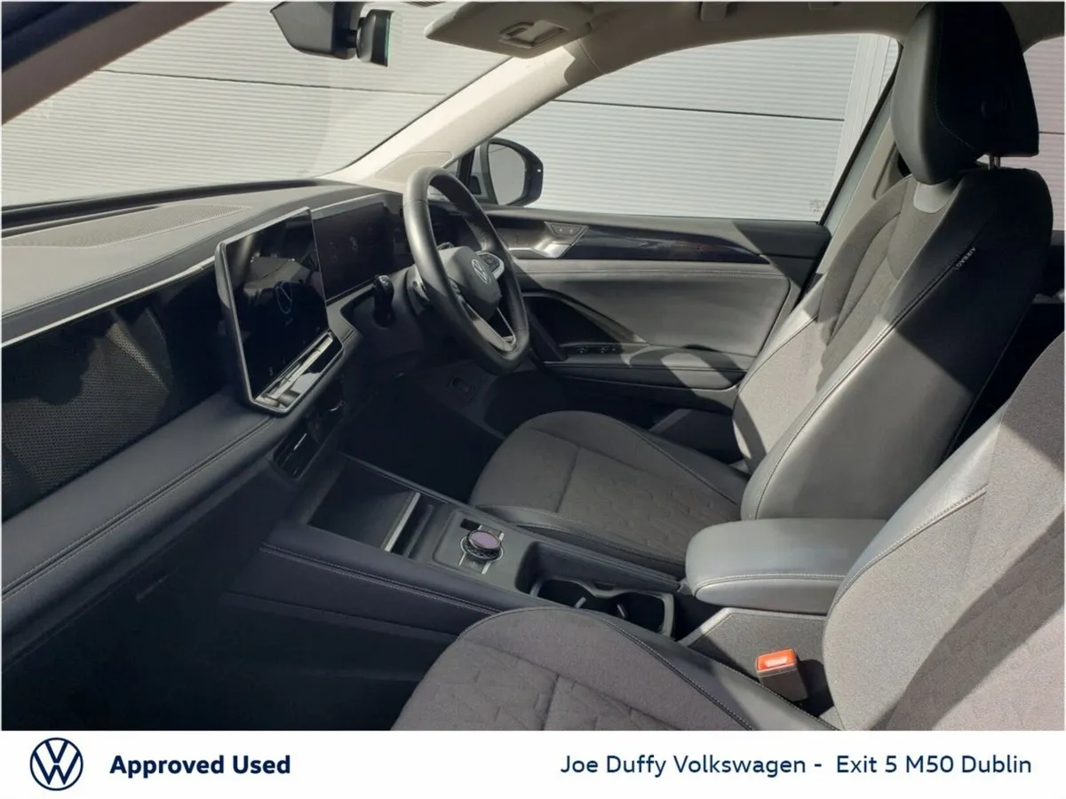 Volkswagen Tiguan LAUNCH EDITION 2.0 TDI 150HP DSG - Image 3