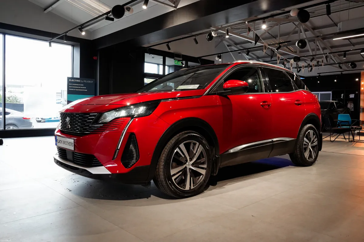 2021 Peugeot 3008 Allure 1.5 BlueHDi 130bhp Manual - Image 3
