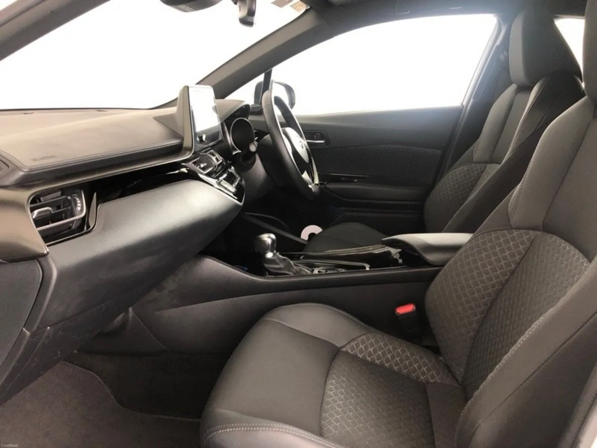Toyota C-HR HYBRID SPORT 4DR AUTO - Image 6