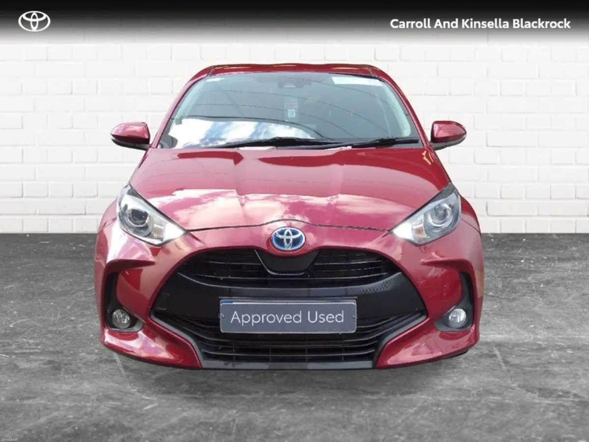 Toyota Yaris Hybrid Luna Sport - Image 1