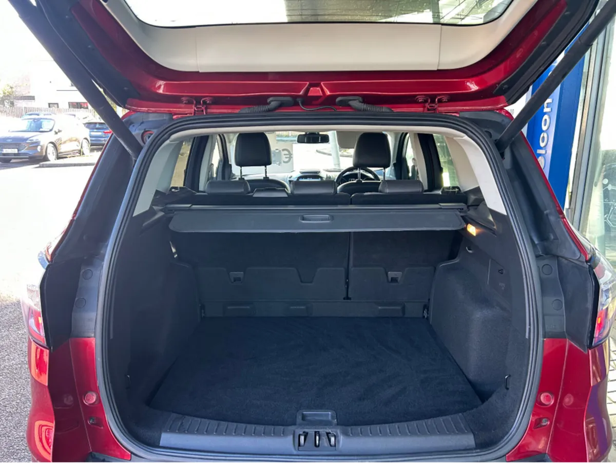 Ford Kuga TITANIUM 1.5 TDCI 120PS F FWD 4DR - Image 5
