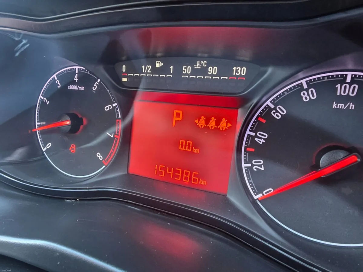 Opel Corsa CORSA-E E 1.4 I 90PS 5DR AUTO - Image 5