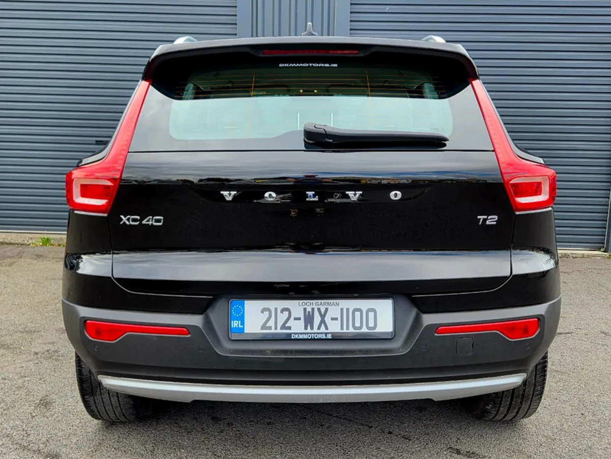 Volvo XC40 T2 MOMENTUM 5DR - Image 5