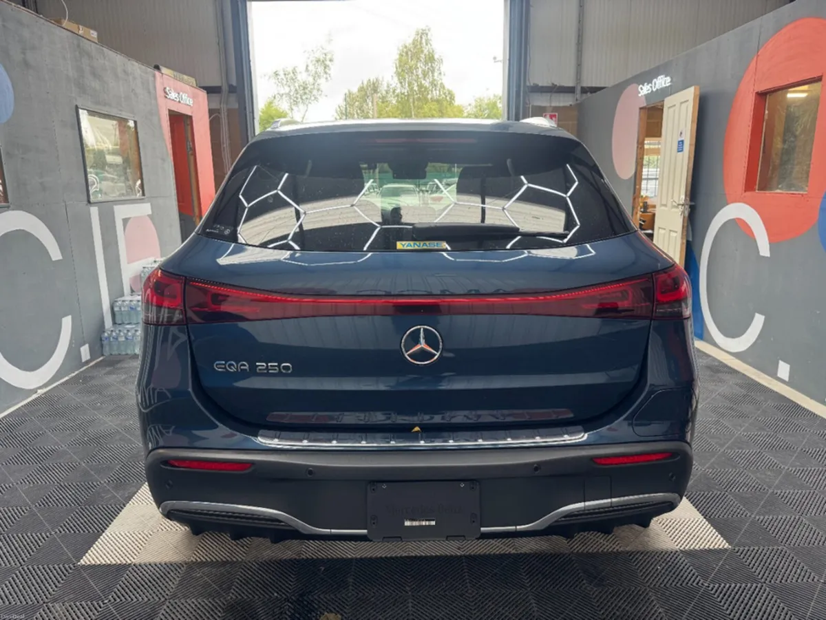 Mercedes-Benz EQA 2022 MERCEDES-BENZ EQA 250 BASE - Image 4