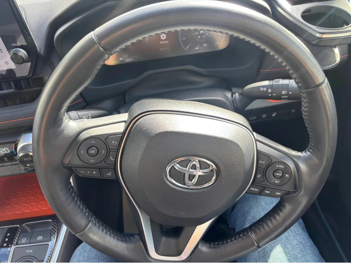 Toyota RAV4 RAV4 2.5 6 HEV 5DR AUTO TOP SPEC BLACK - Image 4
