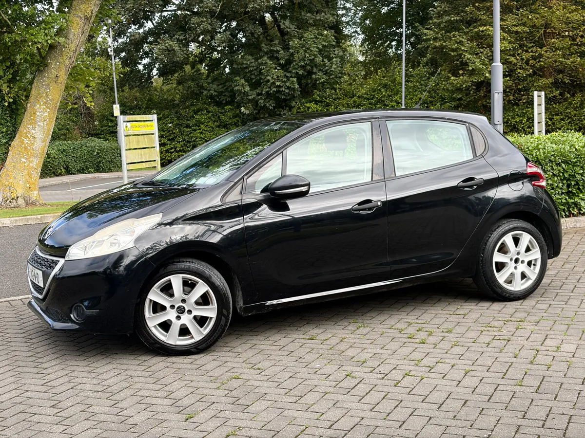 Peugeot 208 2014 1.0 Petrol new nct 11/27 low km - Image 3