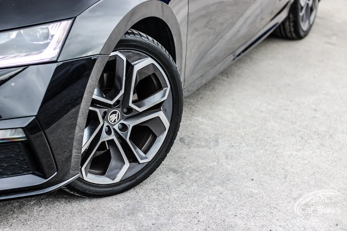 2022 SKODA OCTAVIA VRS AUTO - Image 2