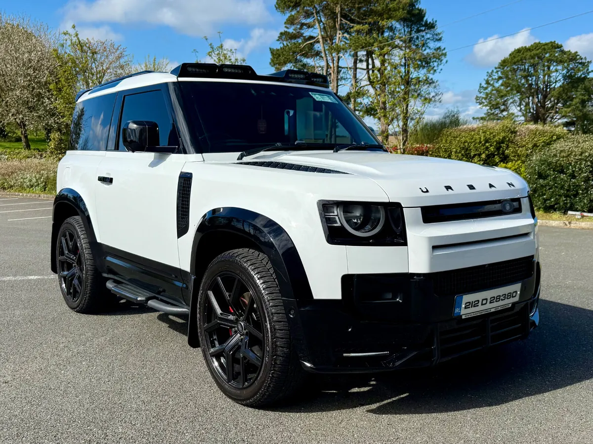 2021 Land Rover Defender HARD TOP AUTO 3 SEATS - Image 1