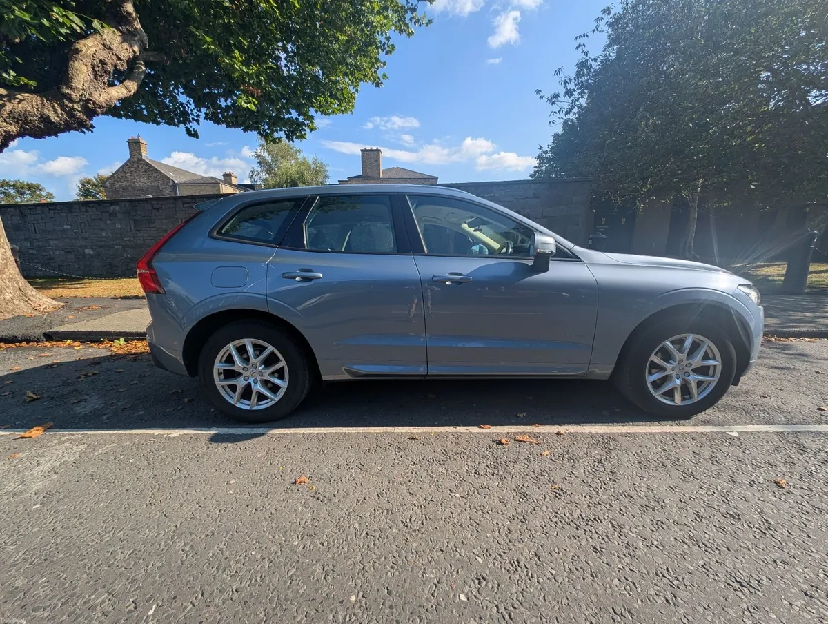 Volvo XC60 2019 - Image 6