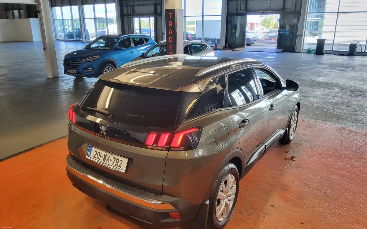 Peugeot 3008 2020 - Image 2