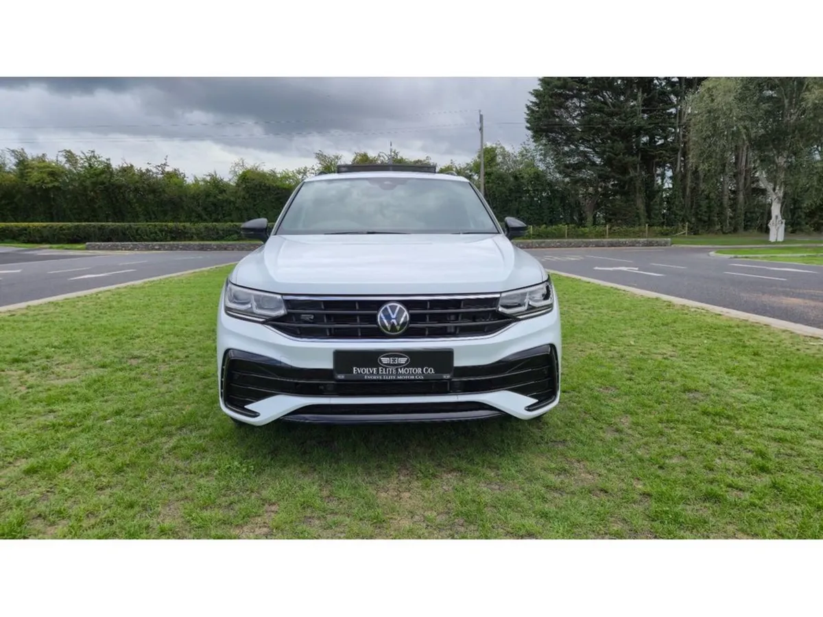 Volkswagen Tiguan BLACK EDITION TSI DSG - Image 2