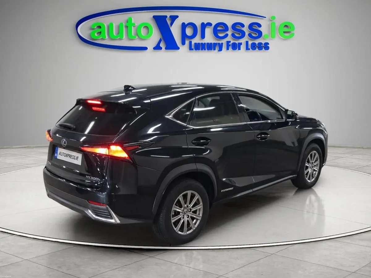 Lexus NX 2.5 Hybrid, Reversing camera, Automatic - Image 5