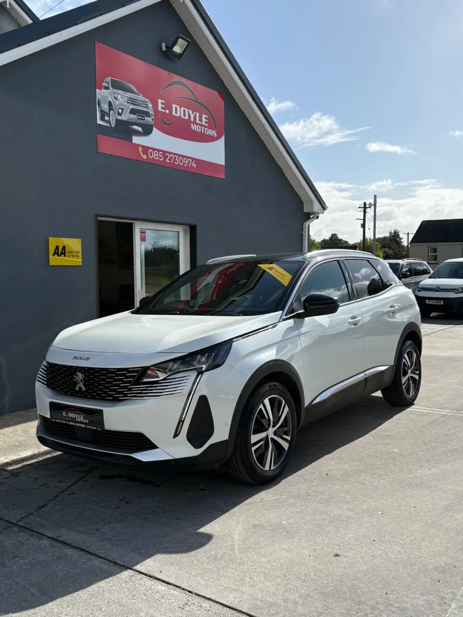 2023 Peugeot 3008 Premium + Auto - Image 6