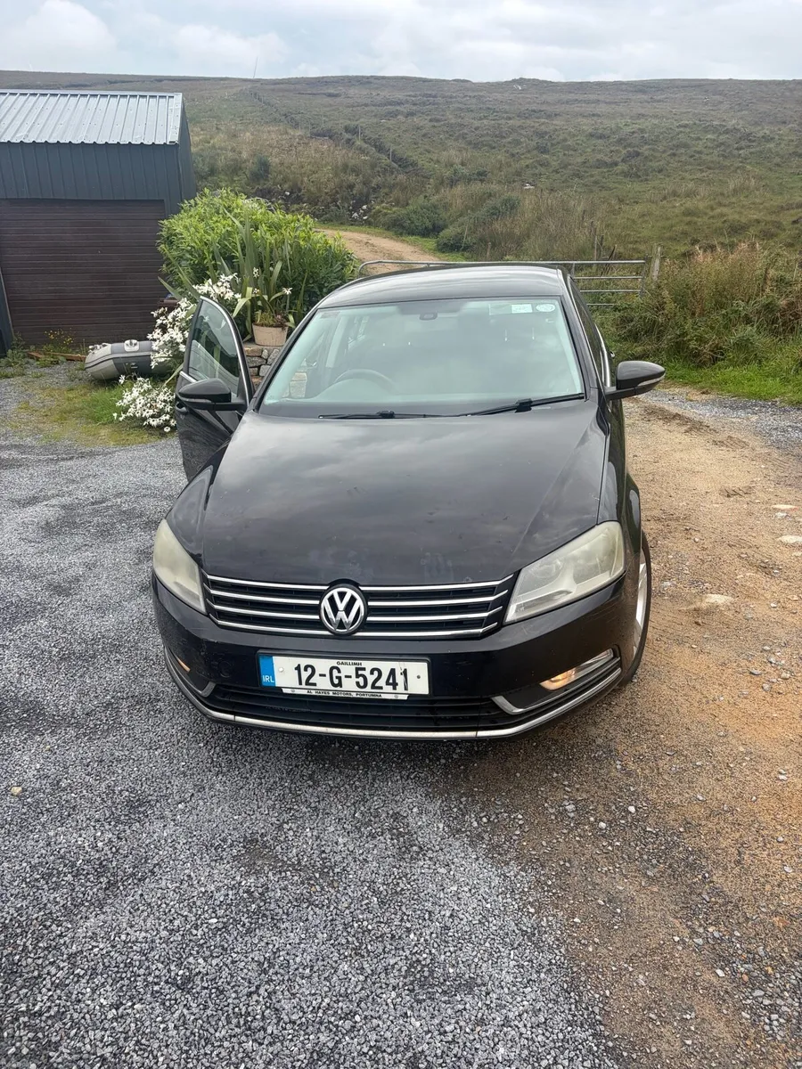Volkswagen Passat 2012 - Image 1