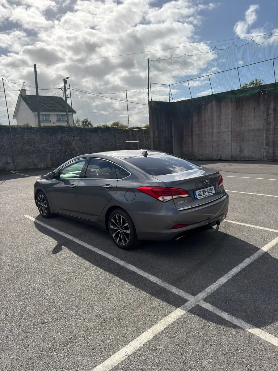 Hyundai i40 1.7 CRDi SE Nav Blue Drive 2016 - Image 2