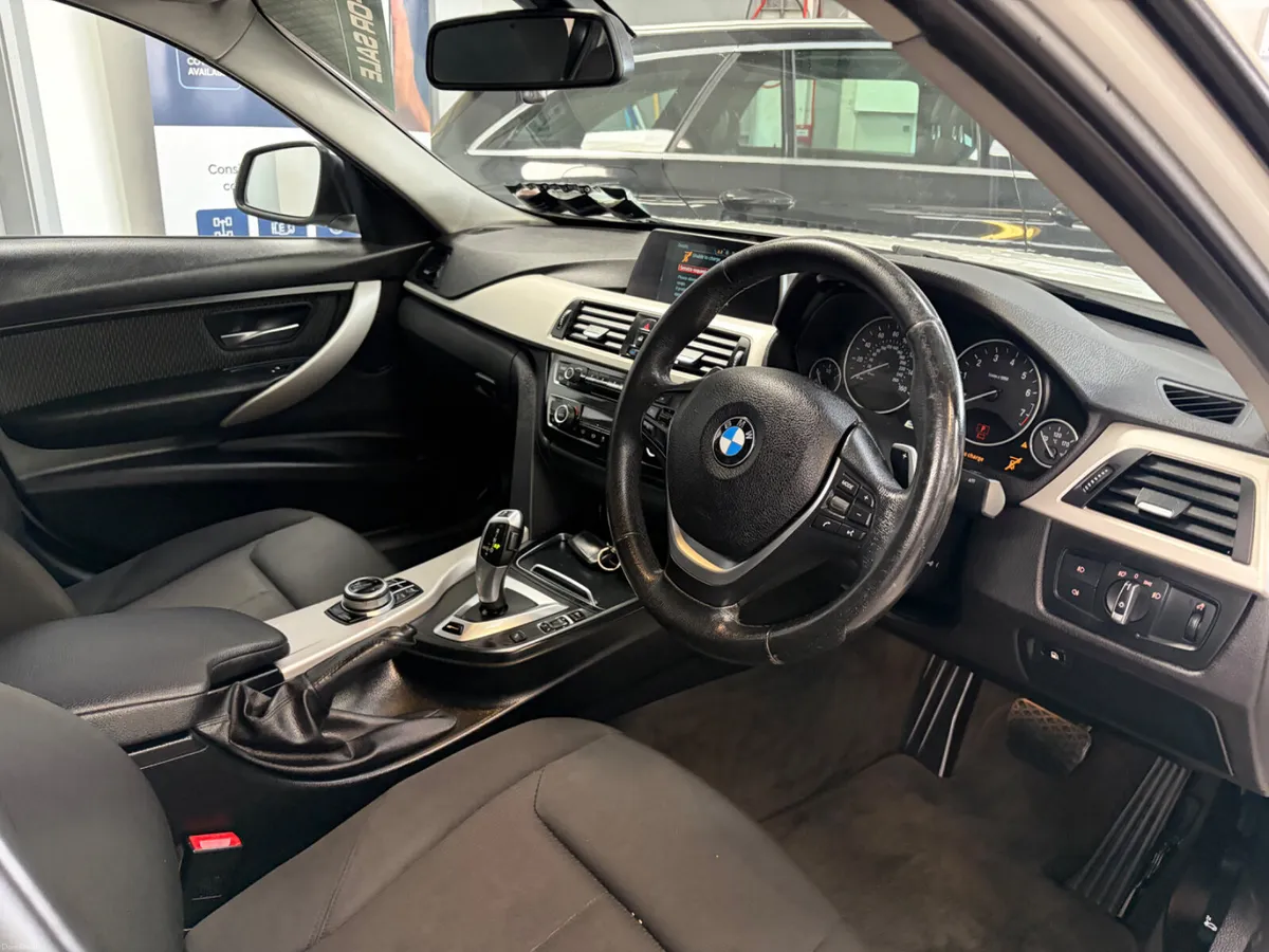 BMW 3-Series 2017. 330E  SE - Image 5