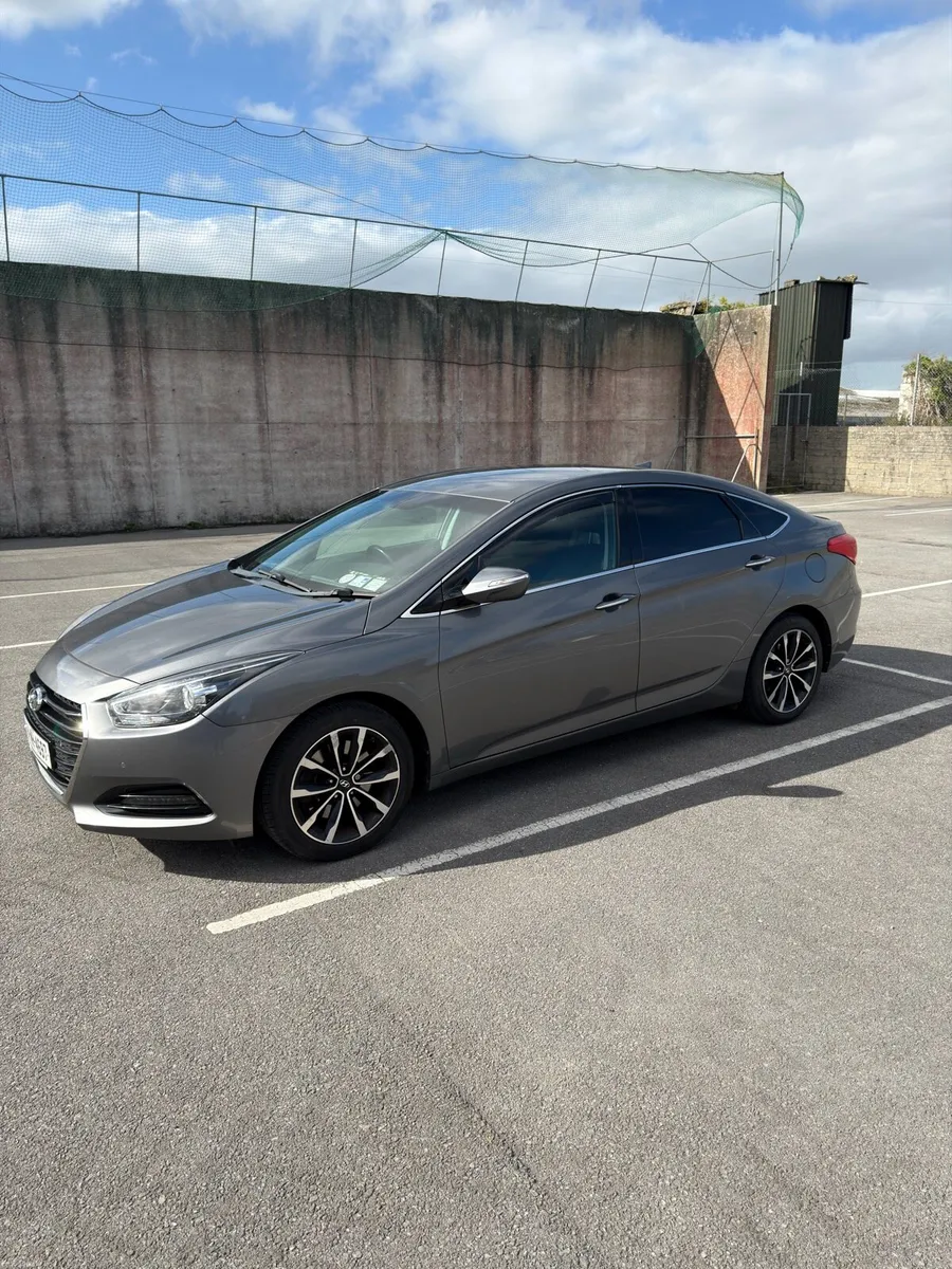 Hyundai i40 1.7 CRDi SE Nav Blue Drive 2016 - Image 1