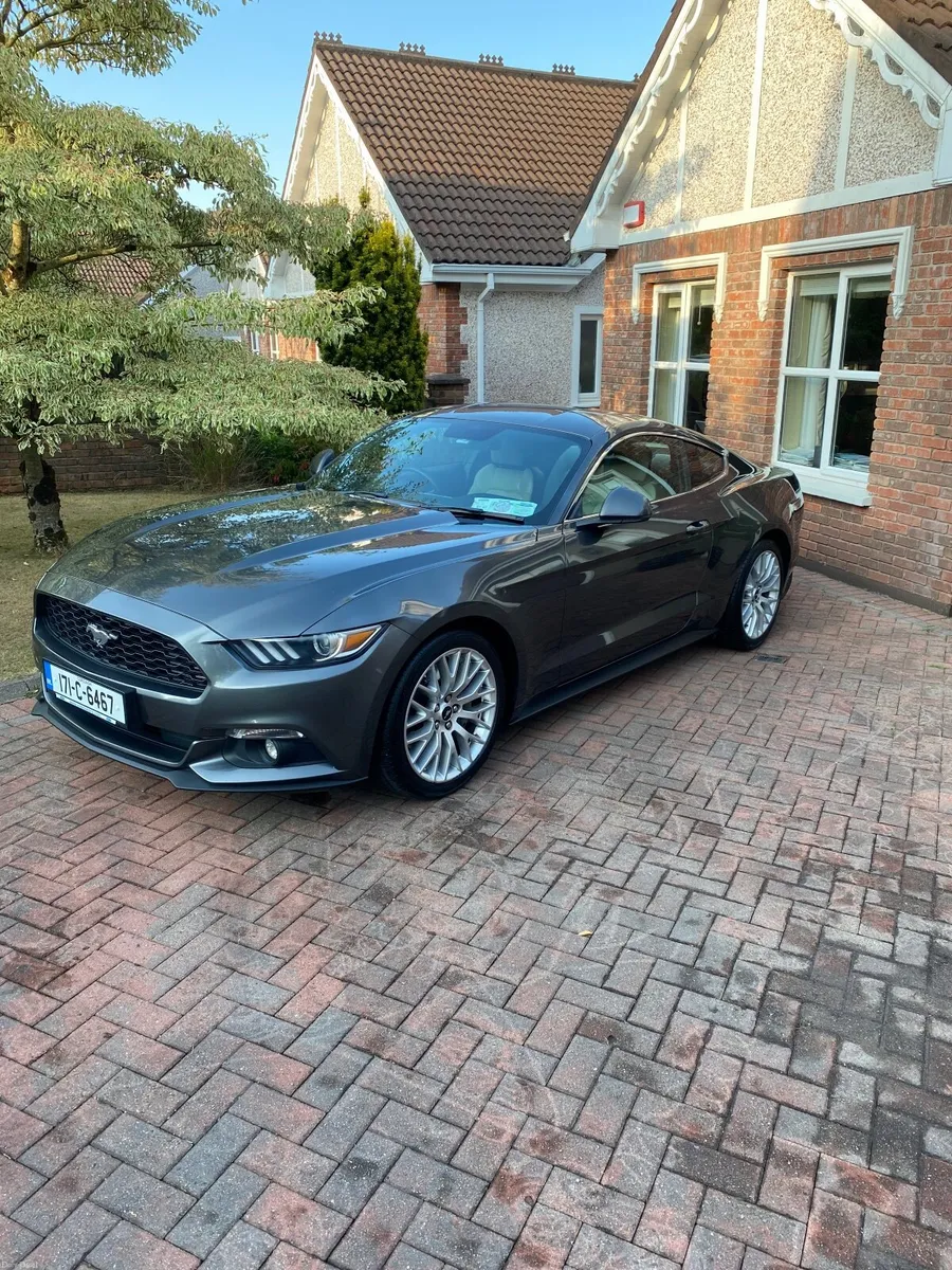 Ford Mustang 2017 - Image 2