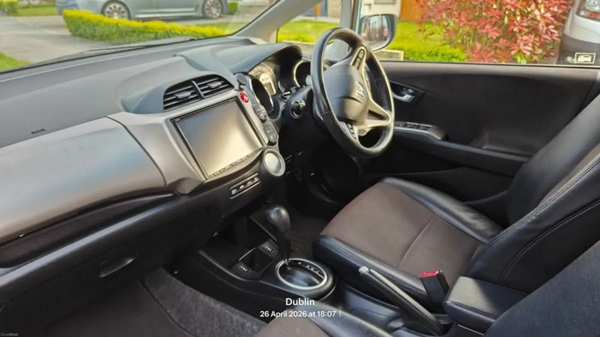 2013 Honda Fit, Automatic, Hybrid, 1.3L. Price Drop 6490 - Image 2
