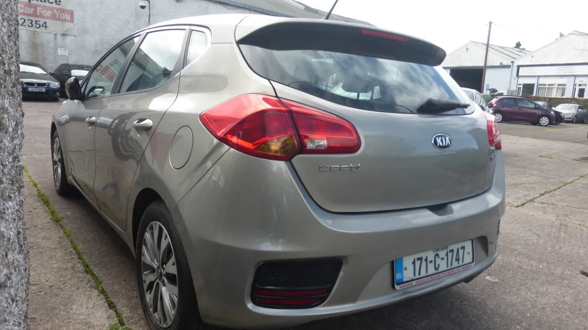 Kia Ceed 2017 - Image 4