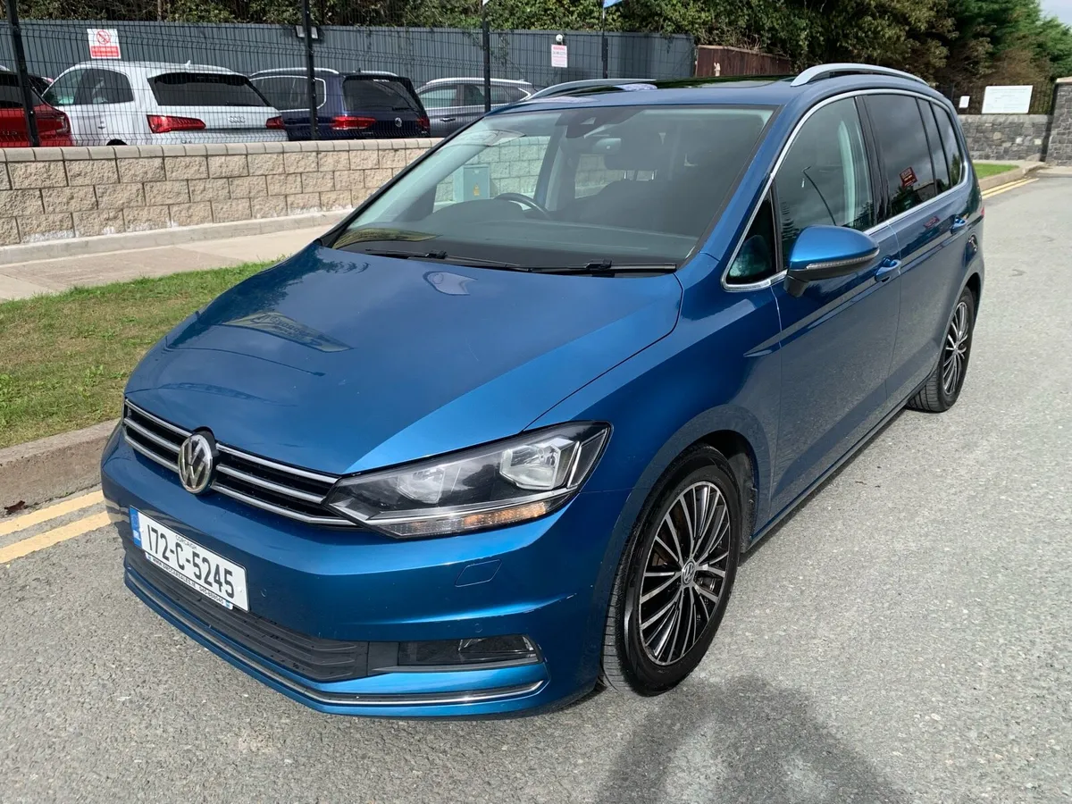 2017 Volkswagen Touran auto, Nctd 9/27, tax 8/26 - Image 2