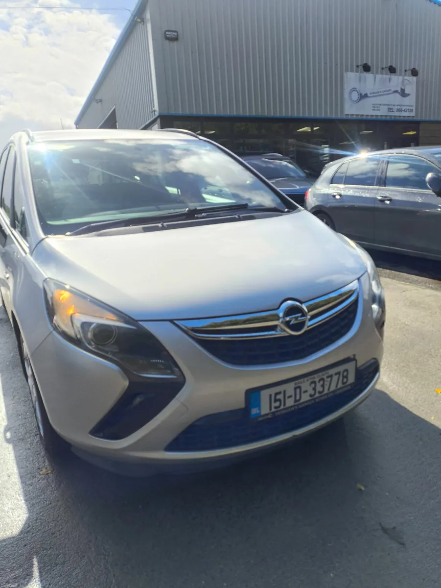 Opel Zafira 2015  2.0L - Image 2