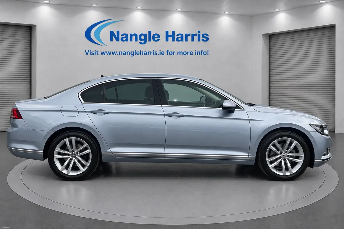 Volkswagen Passat Full Leather - Image 6