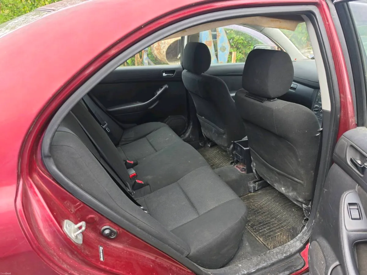 Toyota Avensia - Image 6