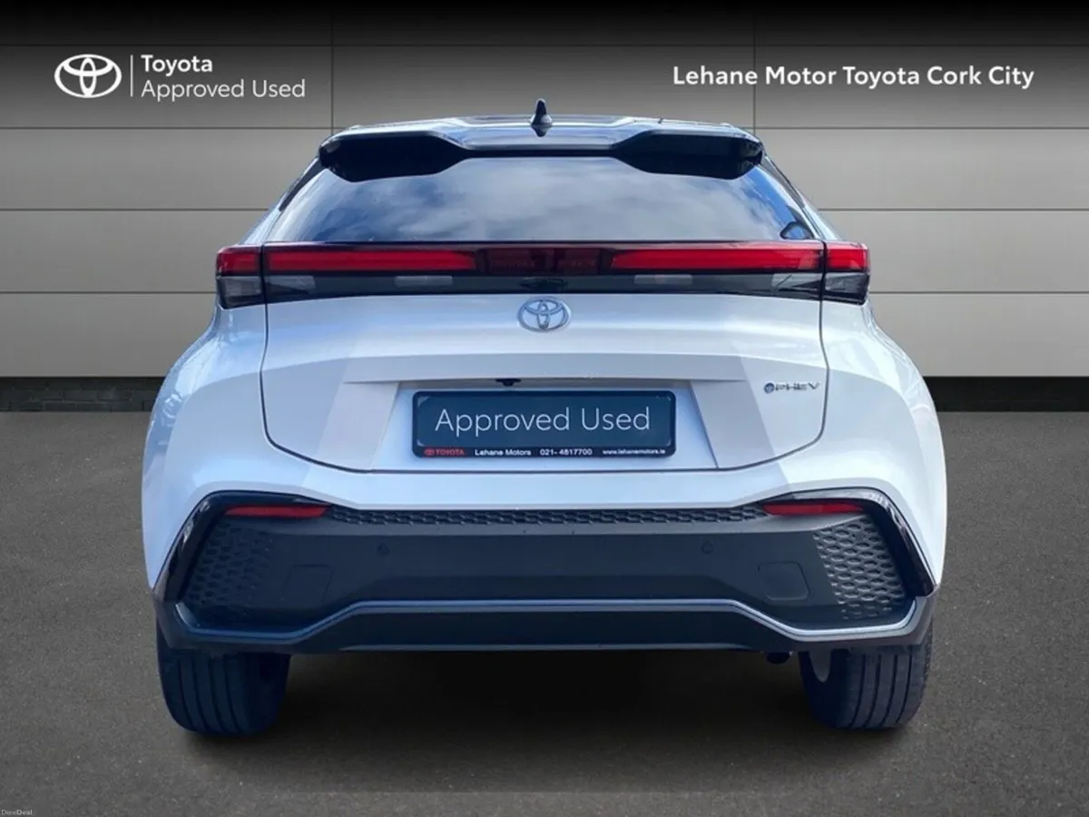 Toyota C-HR C-HR PHEV SOL - Image 4
