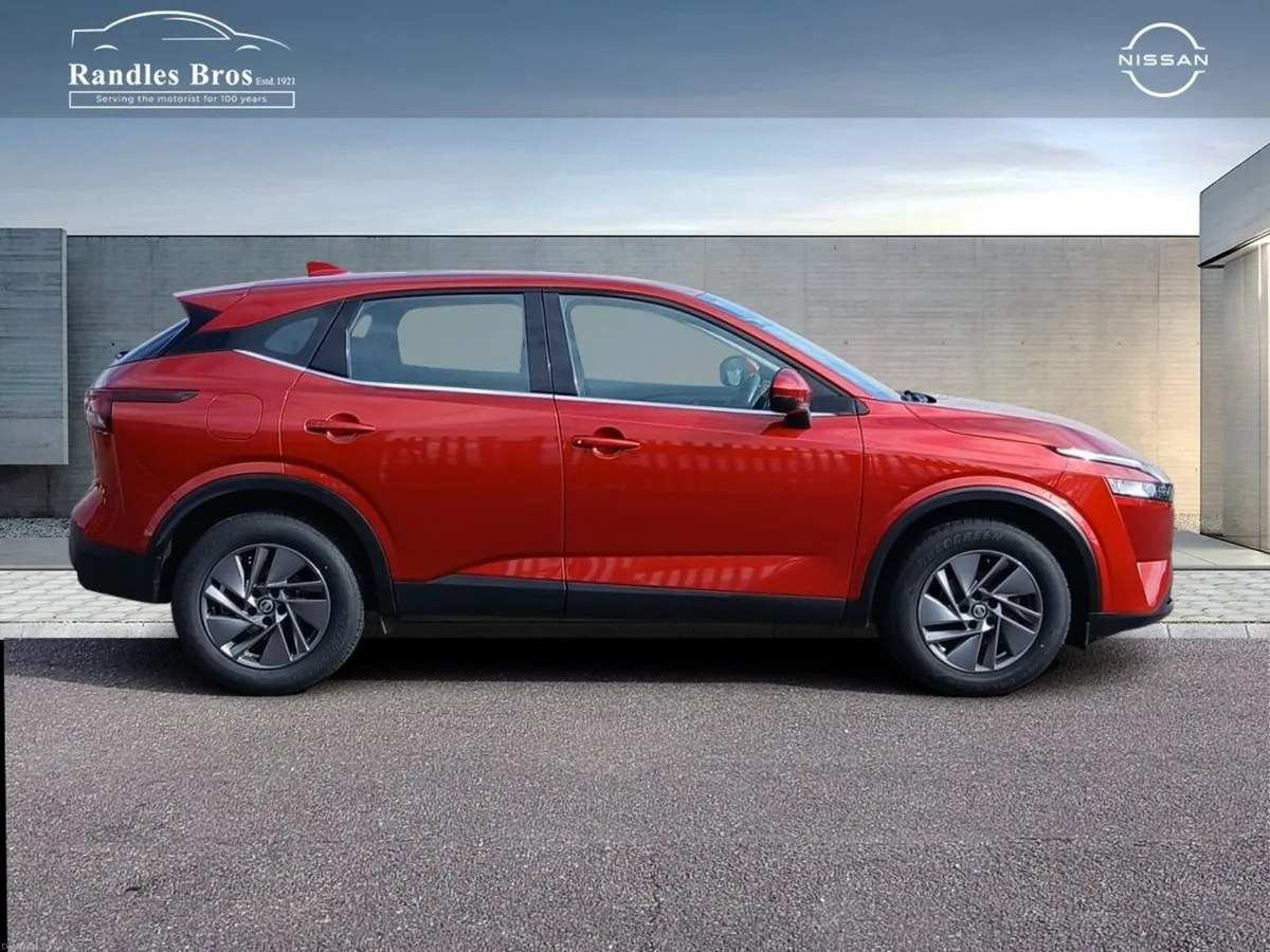 Nissan Qashqai 1.3 PET SV - Image 2