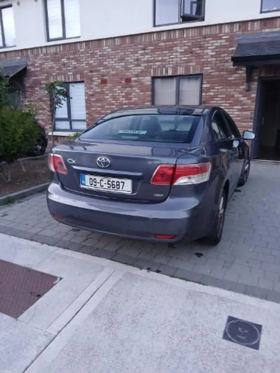 Toyota Avensis 2009 - Image 1