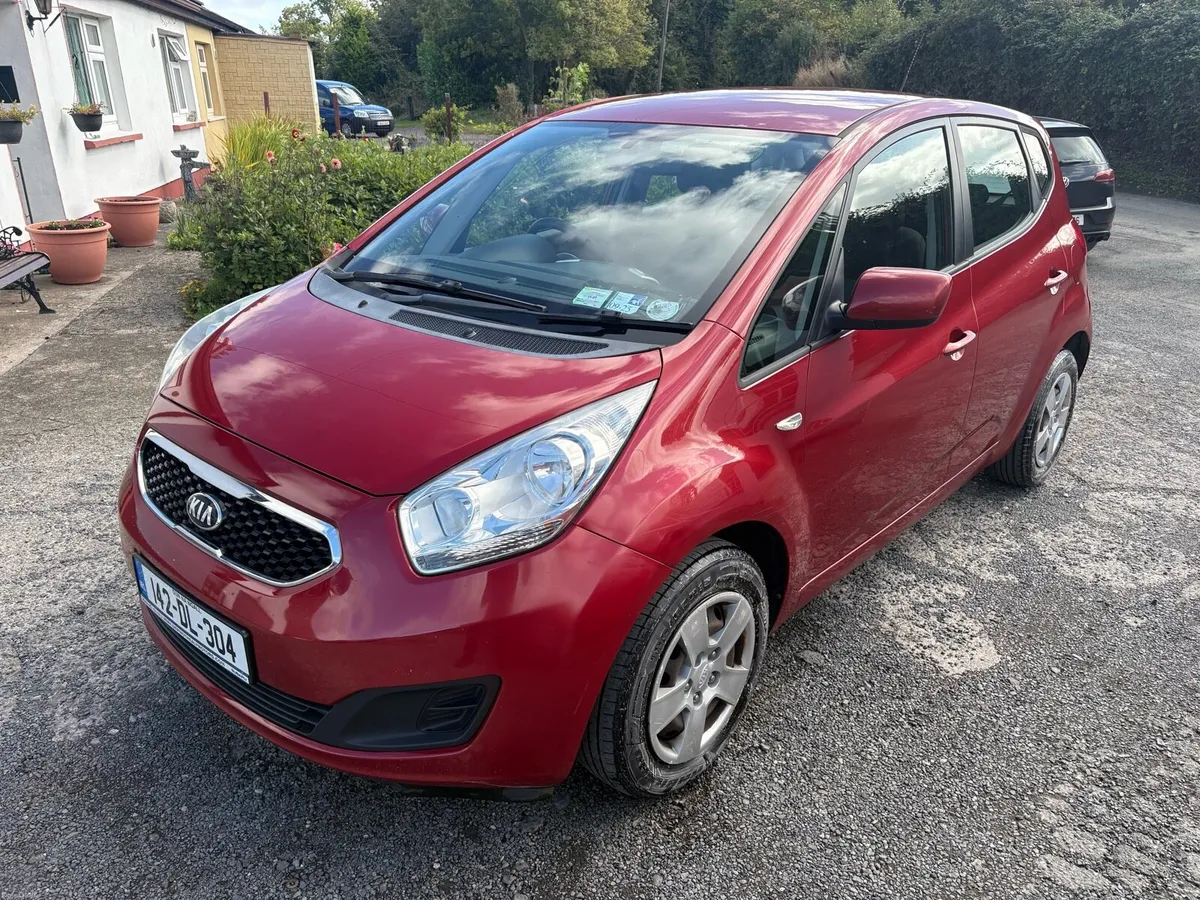 2014 Kia Venga NEW NCT 11/27 - Image 1