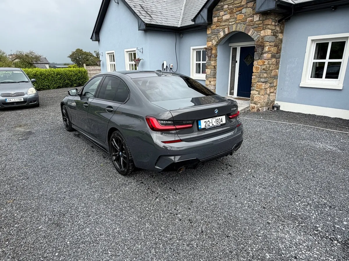 Bmw 330e - Image 5