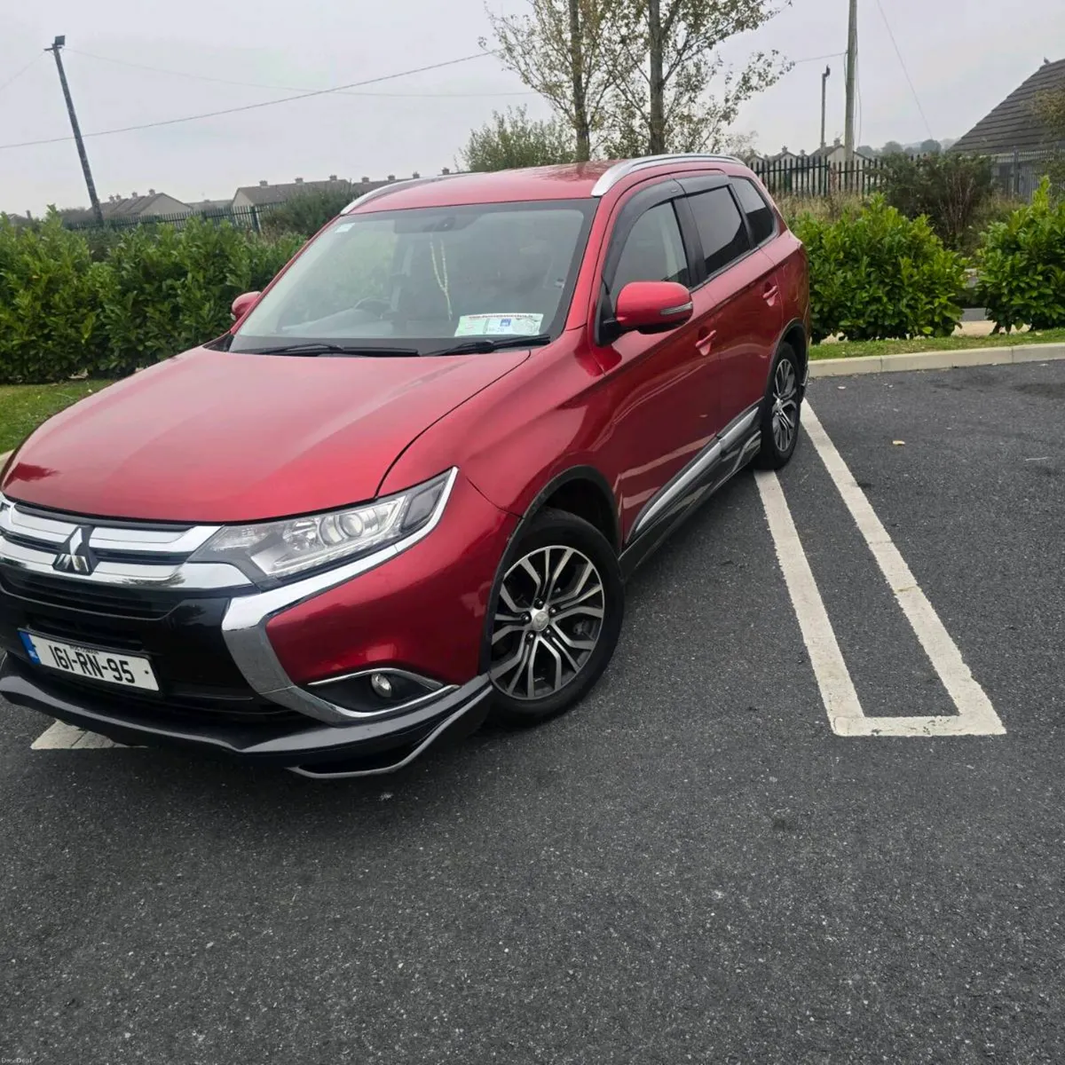 Mtsubishi  outlander 7 seater - Image 3
