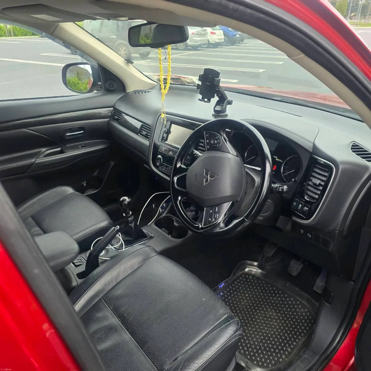 Mtsubishi  outlander 7 seater - Image 6
