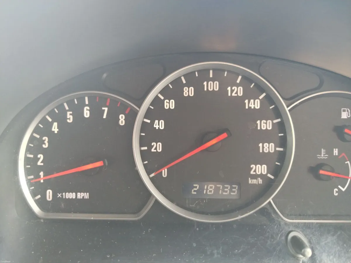 Suzuki Grand Vitara 2005 - Image 3
