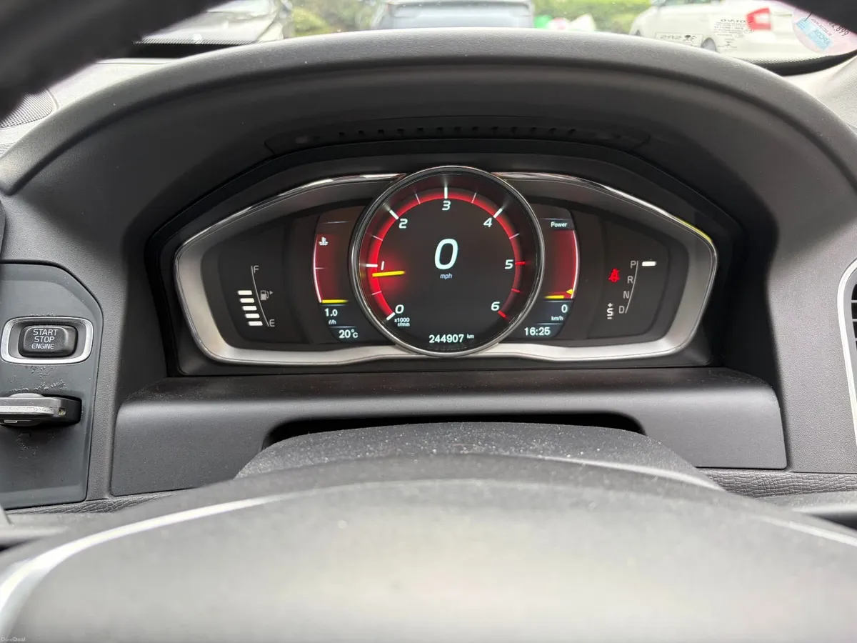 Volvo XC60 2015 - Image 4