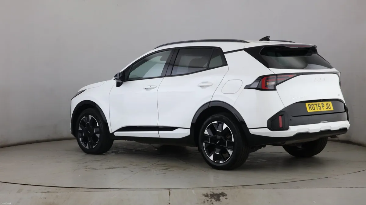 Kia Sportage 1.6T GDi HEV GT-Line 5dr Auto - Image 2