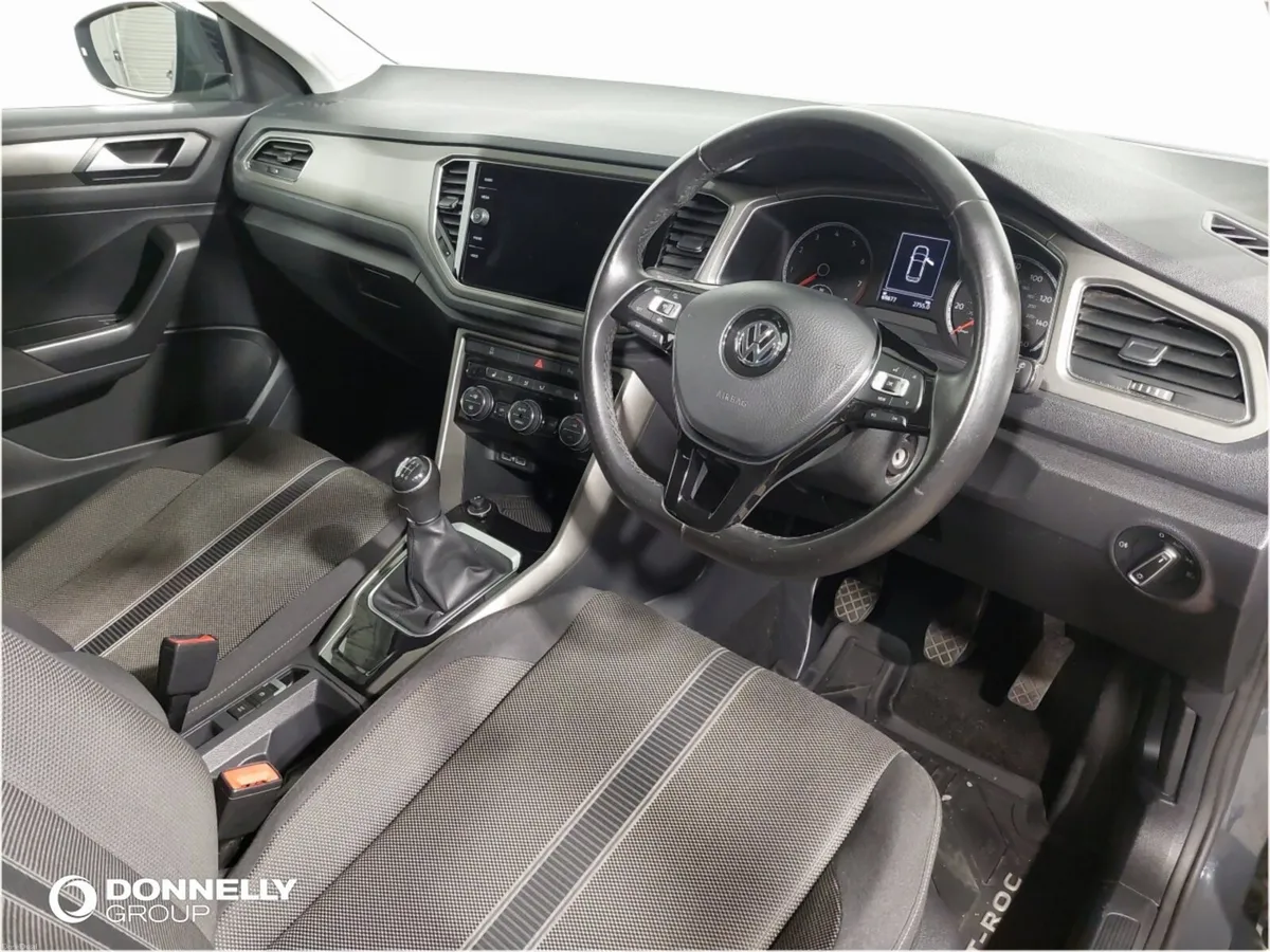 Volkswagen T-roc Hatchback SE - Image 4