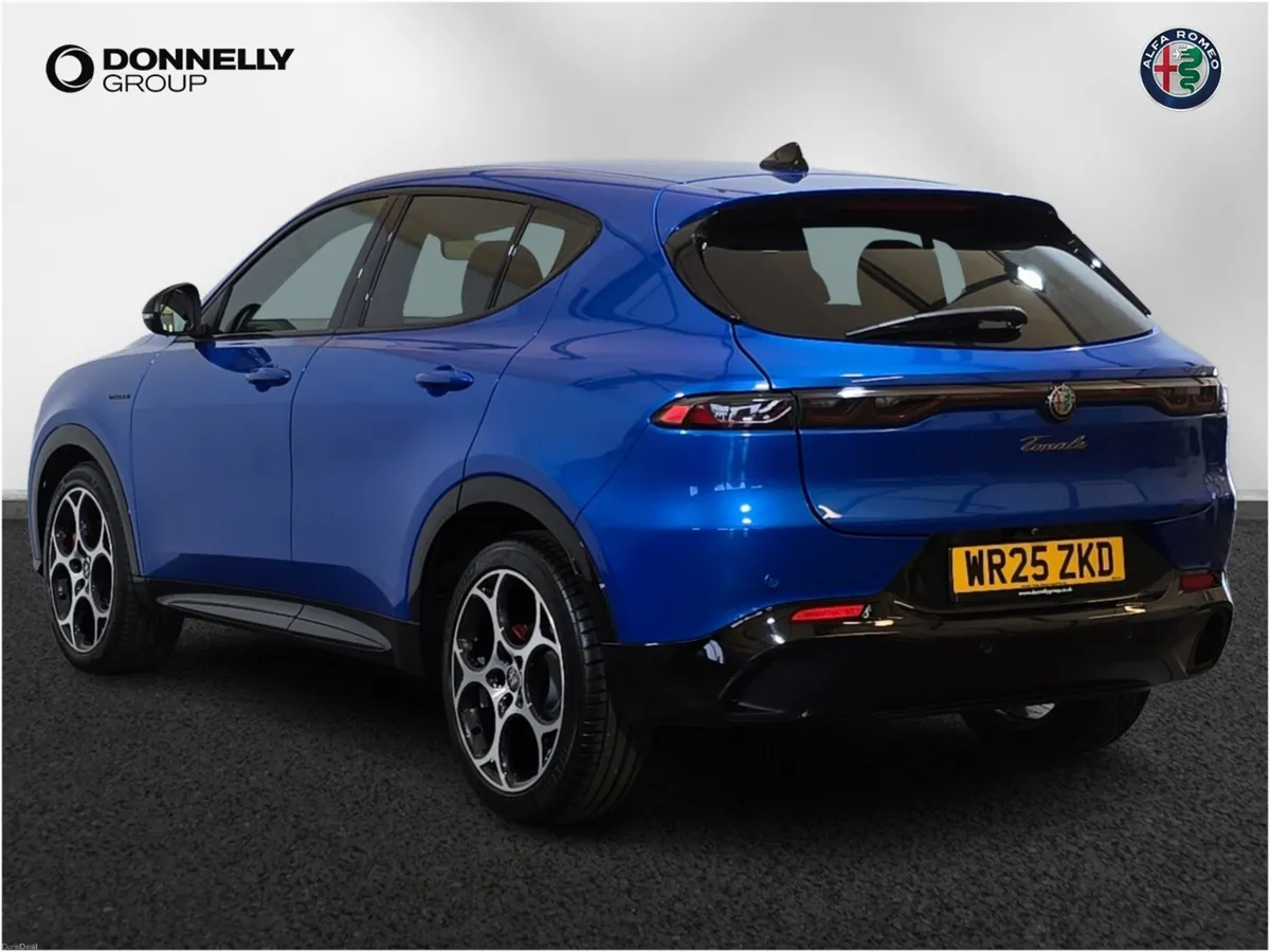 Alfa Romeo Tonale Hatchback Veloce - Image 2
