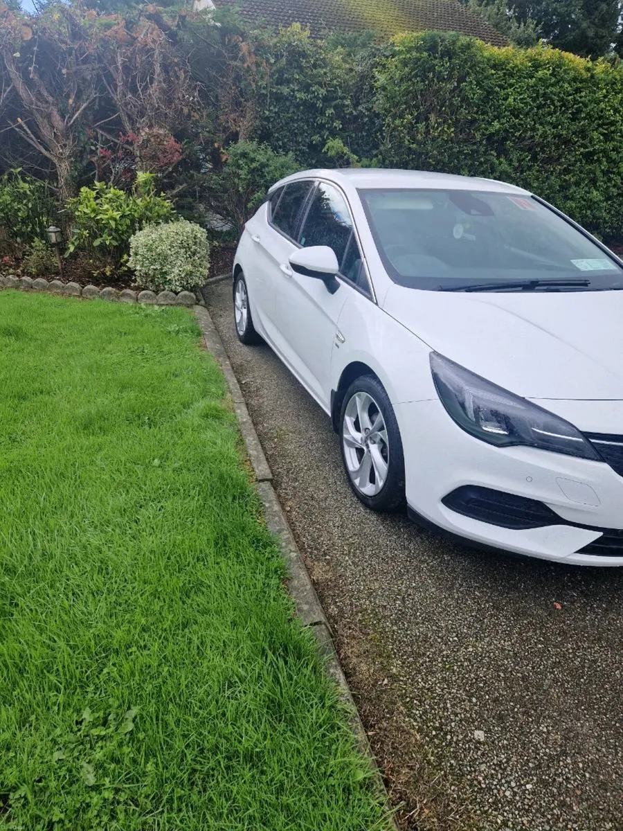 Car - Image 3