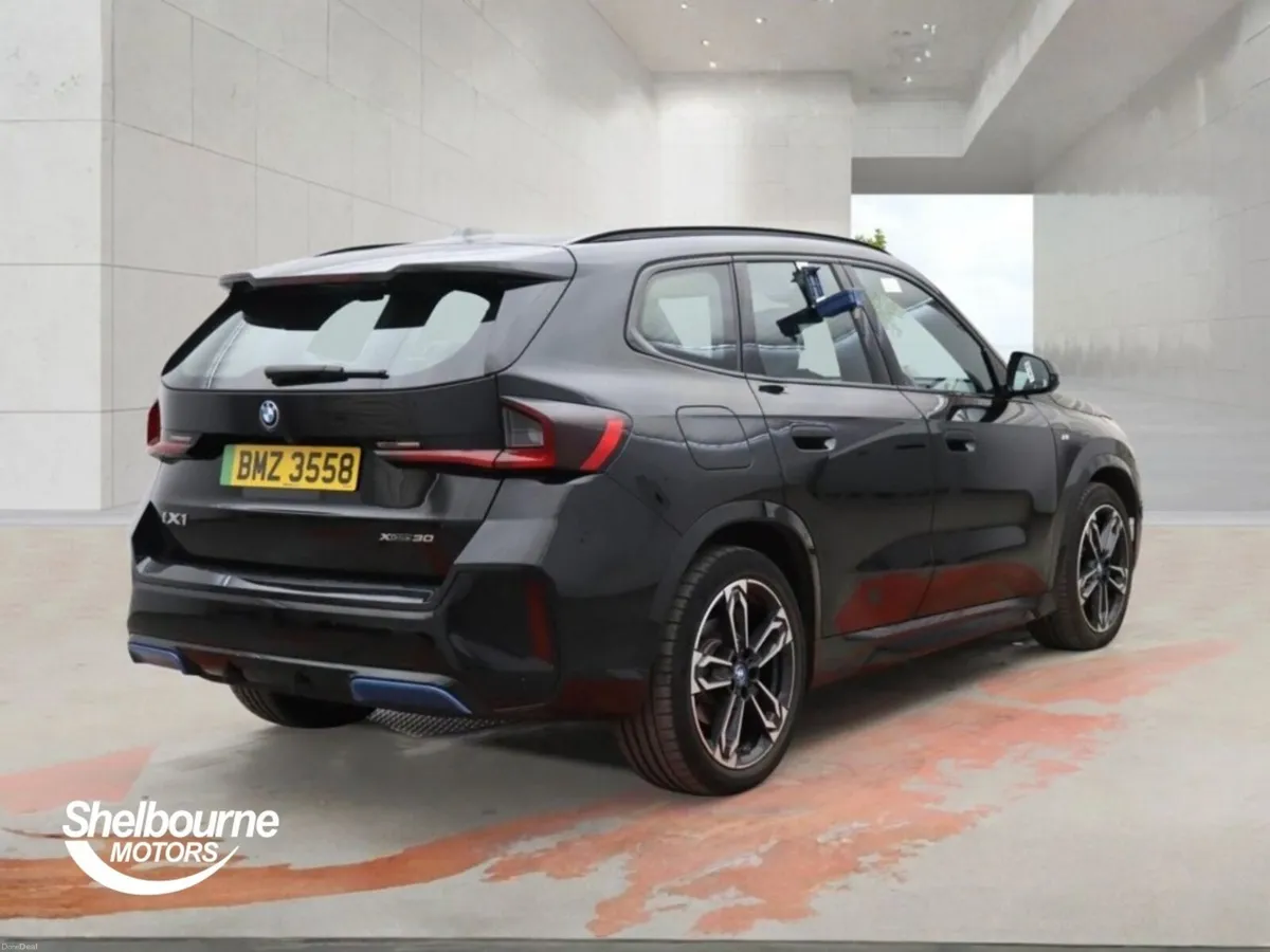 BMW iX1 230kW xDrive30 M Sport 65kWh 5dr Auto - Image 4